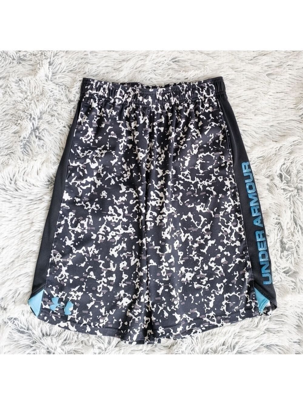 3 For $10 Under Armour Black and White Loose Fit Athletic Shorts Youth Large